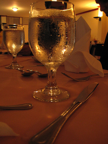 copa-con-agua-idiay-en-flickrcomphotosdavidcastillog2942813575