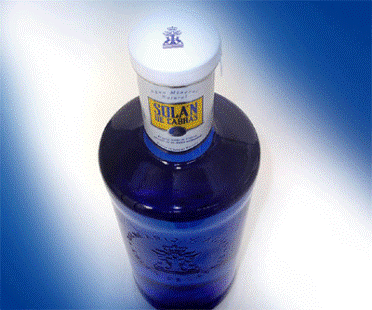 La botella azul de Solán de cabras