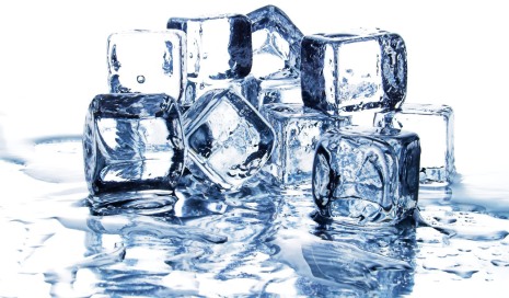 Gota Ice, agua mineral natural lista para ser congelada