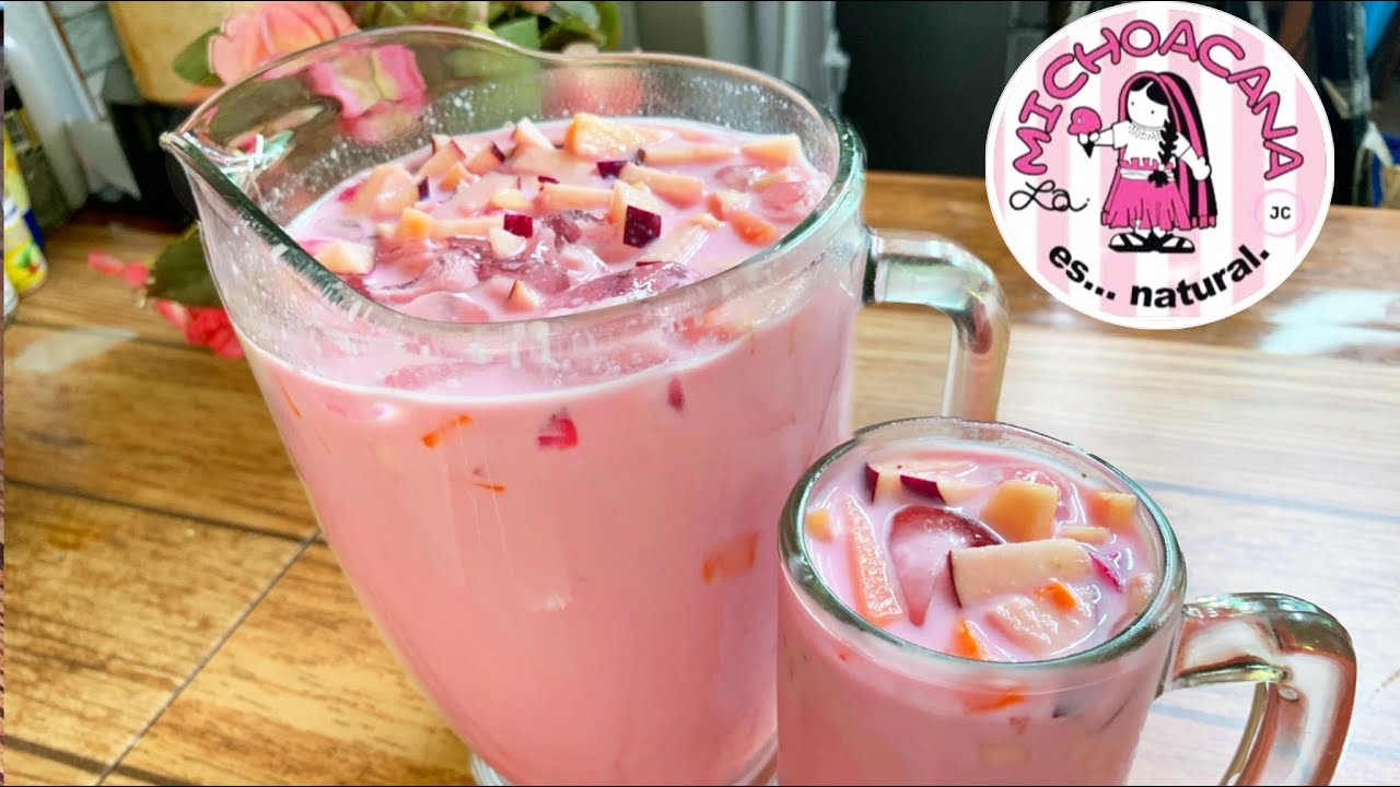 Descubre la refrescante y deliciosa receta del agua de frutas al estilo